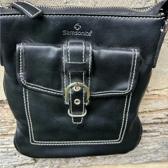 Samsonite Vintage Black Leather Crossbody Bag - Picture 3 of 7